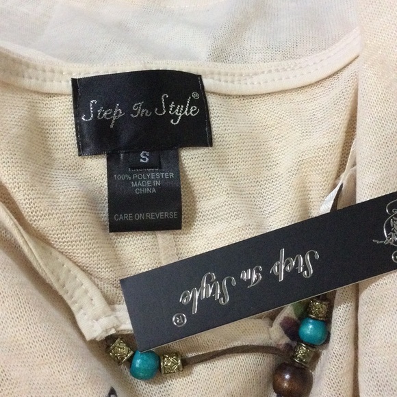 Step in Style Blouse - Picture 4 of 4